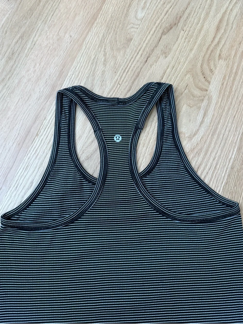 Lululemon Swiftly Tech Tank Top Striped Black White Size 6 - Picture 7 of 10